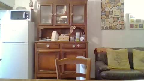 Snapshot of 22esserre chatting on 01.15.25 22esserre online show from 01.15.25