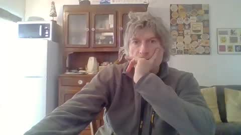 Snapshot of 22esserre chatting on 01.29.25 22esserre online show from 01.29.25