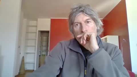 Snapshot of 22esserre chatting on 02.06.25 22esserre online show from 02.06.25