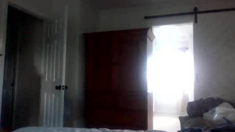 Snapshot of 242doggy242 chatting on 09.24.25 420 Bbc online show from 09.24.25