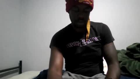 Snapshot of 242doggy242 chatting on 02.15.26 420 Bbc online show from 02.15.26