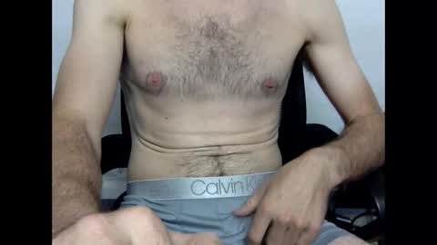 Snapshot of 28m420 chatting on 04.27.26 28m420 online show from 04.27.26