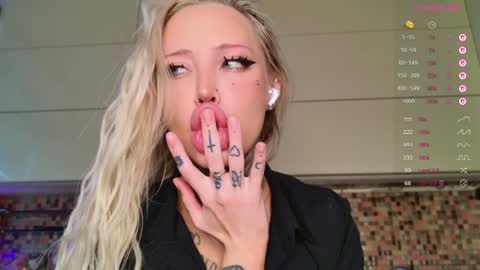     30 NOV  online show from 12.23.25