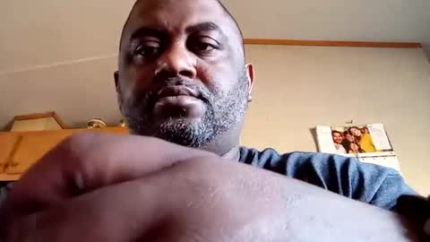 Snapshot of 2ccjbstar chatting on 12.11.24 BlacJewels online show from 12.11.24