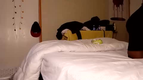 Snapshot of 2ccjbstar chatting on 11.29.25 BlacJewels online show from 11.29.25