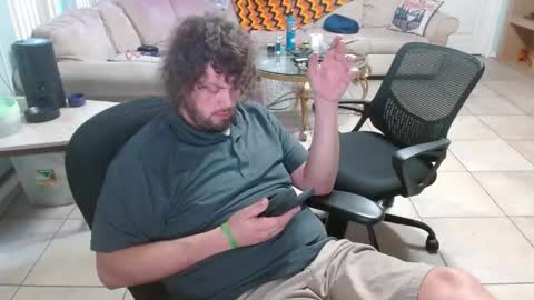 Snapshot of 2dirtyhillbillies chatting on 05.20.26 ThrillBilly online show from 05.20.26