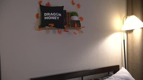 Elley  online show from 11.06.25