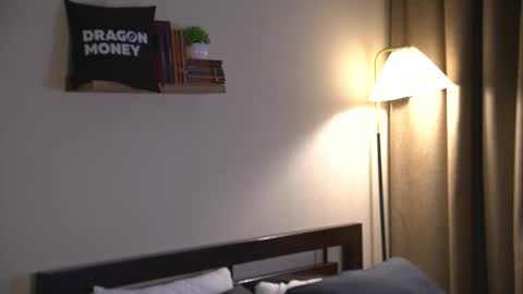 Elley  online show from 02.26.26