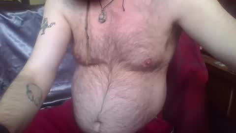 Snapshot of 2hard2handleme chatting on 05.17.26 2hard2handleme online show from 05.17.26