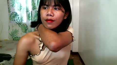 Snapshot of 2mella_reload chatting on 11.27.25 MEL online show from 11.27.25