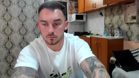 2sexymuscles online show from 11.10.25