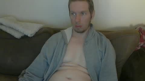 Snapshot of 2small4you83 chatting on 04.24.26 2small4you83 online show from 04.24.26