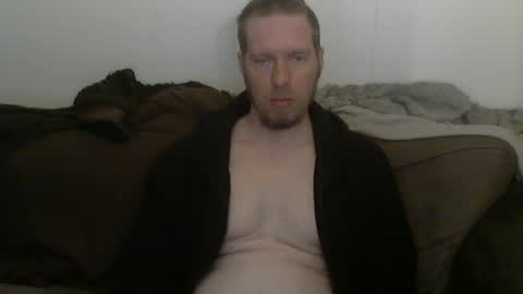Snapshot of 2small4you83 chatting on 05.26.26 2small4you83 online show from 05.26.26