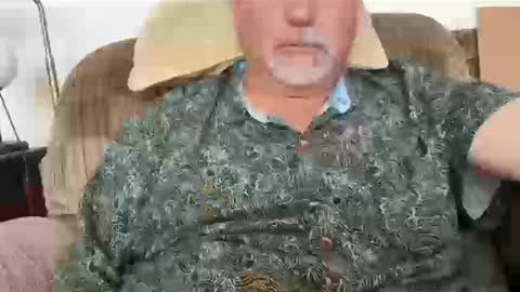 Snapshot of 2sp64 chatting on 10.11.25 2sp64 online show from 10.11.25