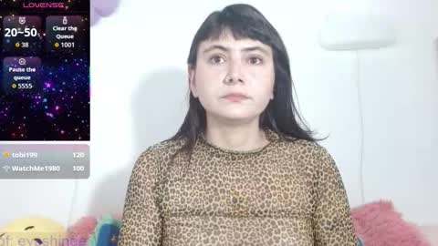 Snapshot of 333w4zh1n3 chatting on 10.13.25 Eva online show from 10.13.25