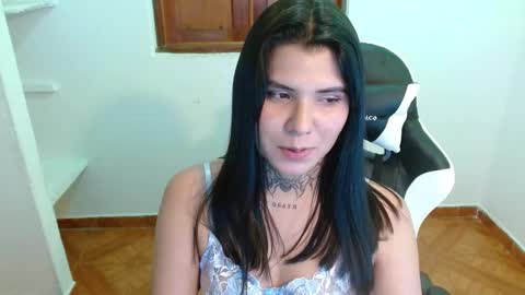 Snapshot of 3rika_gomez chatting on 03.12.25 erika online show from 03.12.25