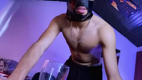 E V I L online show from 05.09.26