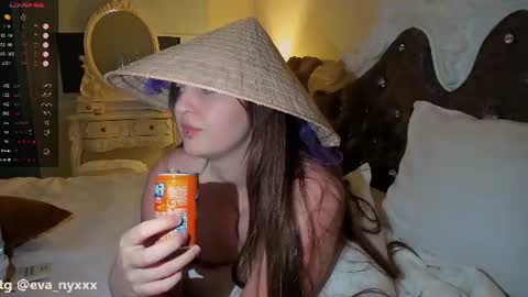 Snapshot of 3va_nyx chatting on 06.16.26 Eva online show from 06.16.26
