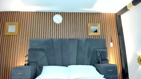 3X NAXAA online show from 10.17.25