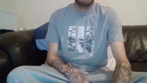 420feetloverr420 online show from 09.27.25