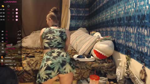 420stonerchick online show from 03.27.26