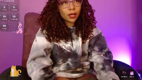 Snapshot of 420viol3ta_ chatting on 02.19.25 Violeta online show from 02.19.25