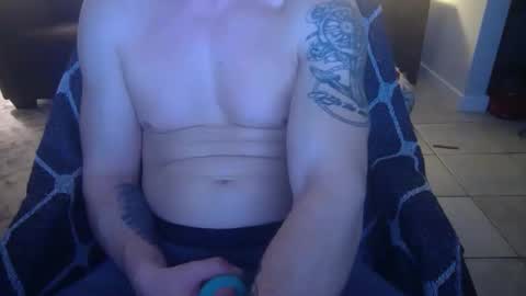 Snapshot of 42o_blah chatting on 12.05.24 42o_blah online show from 12.05.24