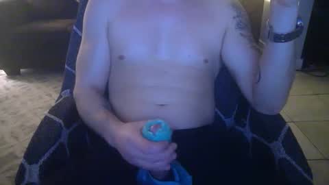 Snapshot of 42o_blah chatting on 12.10.24 42o_blah online show from 12.10.24