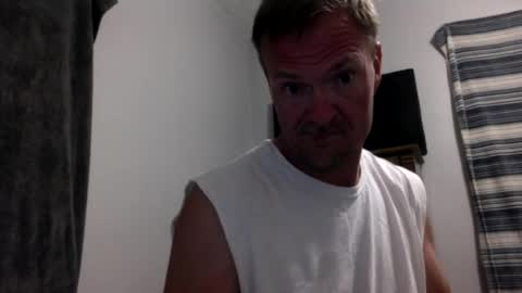 Snapshot of 4djmoore chatting on 06.19.26 4djmoore online show from 06.19.26