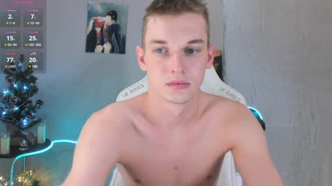 Snapshot of 4ever_dude chatting on 01.18.25 Andrew online show from 01.18.25