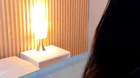 Snapshot of 4ngel_greey chatting on 09.24.25 ... .     Angel     . ... online show from 09.24.25