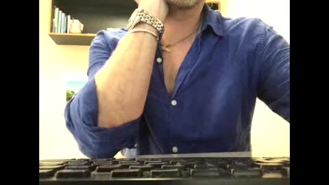 Snapshot of 555tony555 chatting on 11.06.25 555tony555 online show from 11.06.25