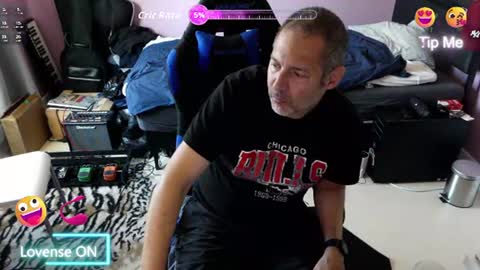 Snapshot of 55hotgboy chatting on 07.28.26 Larese Carlo online show from 07.28.26