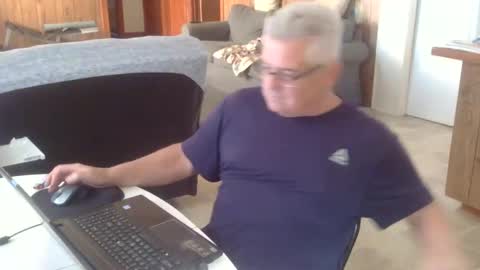 Snapshot of 55mnc chatting on 10.24.25 Joe online show from 10.24.25