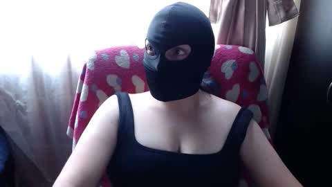Snapshot of 666maskgirl chatting on 05.18.26 SHANNON online show from 05.18.26