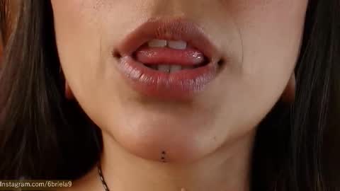 B R I E L A  online show from 03.07.26