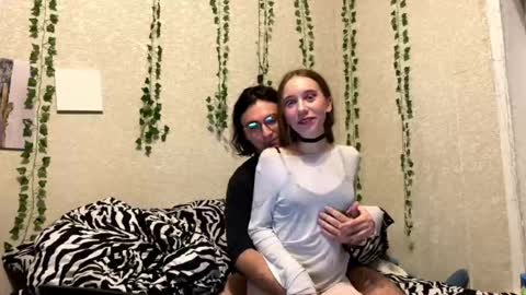 Snapshot of 6hei6not chatting on 12.16.25 6hei6not online show from 12.16.25