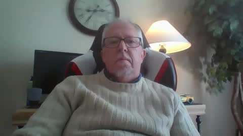 Snapshot of 72funguy71 chatting on 12.13.24 72funguy71 online show from 12.13.24