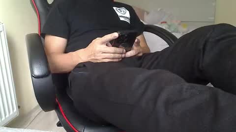 Snapshot of 77777_20225 chatting on 10.15.25 77777 bigmax online show from 10.15.25