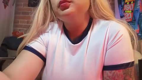 Lucycosplay777 online show from 11.27.25