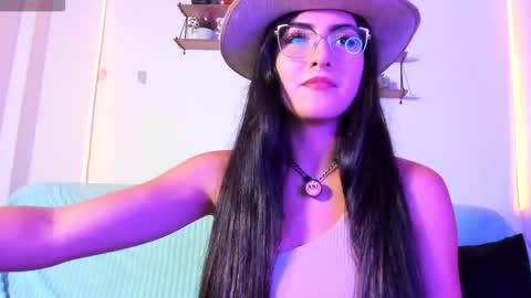    online show from 10.09.25