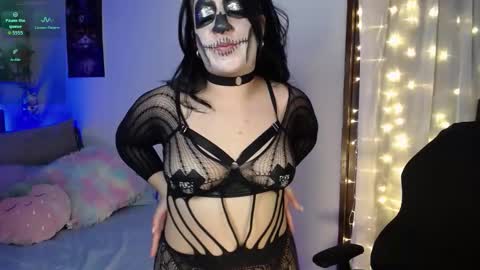 Snapshot of 77scarlett chatting on 10.18.25 Scarlett online show from 10.18.25