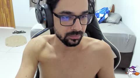 Snapshot of 7_high chatting on 11.06.25 high online show from 11.06.25