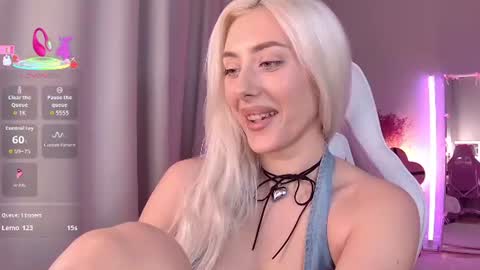 Snapshot of 7loren_wood7 chatting on 06.21.26 Loren Wood online show from 06.21.26