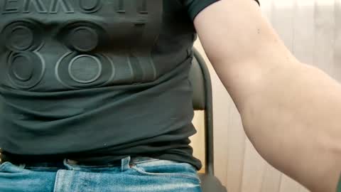 Snapshot of 7znkbob chatting on 01.14.25 bob big head online show from 01.14.25