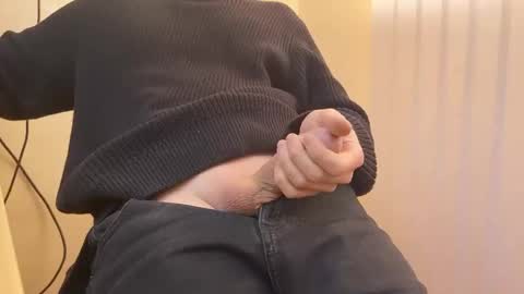 Snapshot of 7znkbob chatting on 03.03.25 bob big head online show from 03.03.25