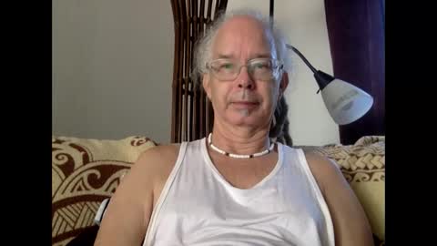Snapshot of 808dred chatting on 06.10.26 808dred online show from 06.10.26