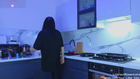 Cornelia and Dante online show from 01.12.25