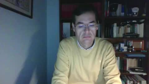 Snapshot of 8age chatting on 12.12.24 8age online show from 12.12.24