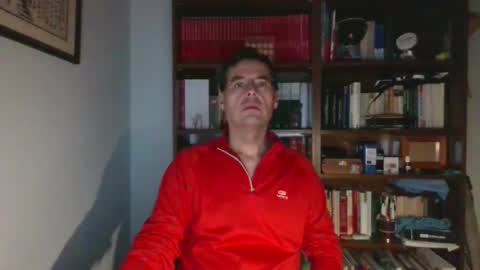 Snapshot of 8age chatting on 11.23.25 8age online show from 11.23.25